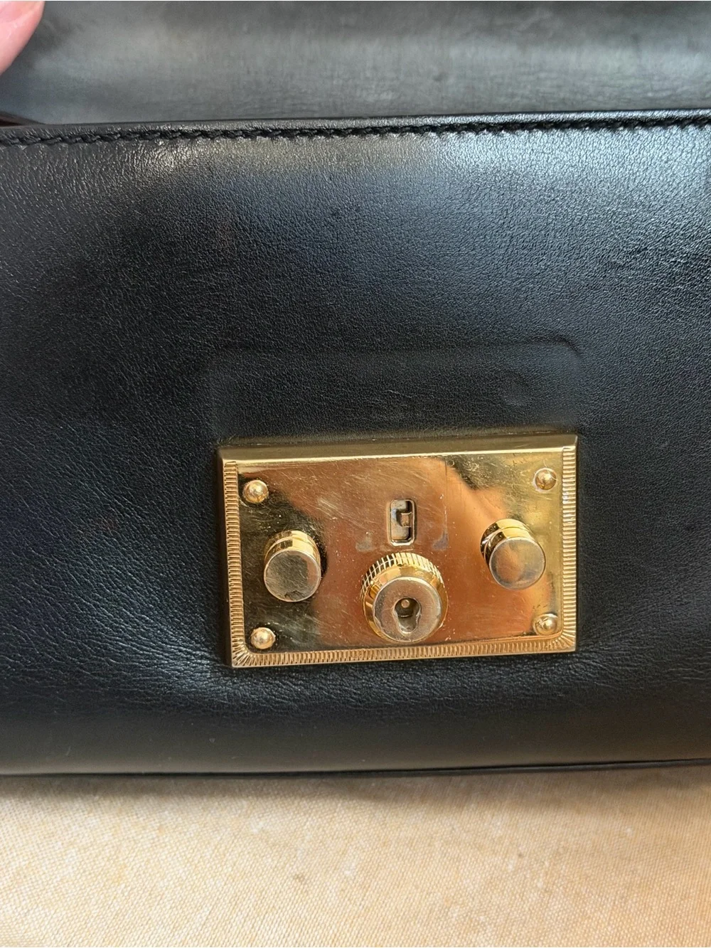 Black Leather Gucci Padloc